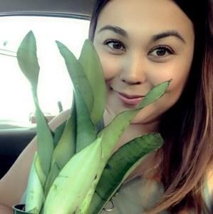 Meet your Posher, Carrie